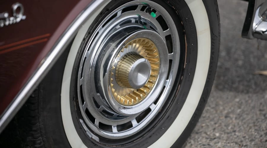 1957 Chrysler Imperial 2nd Gen - Image 9 of 31