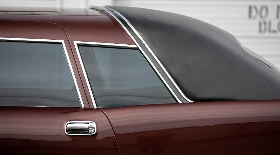 1957 Chrysler Imperial 2nd Gen - Image 30 of 31