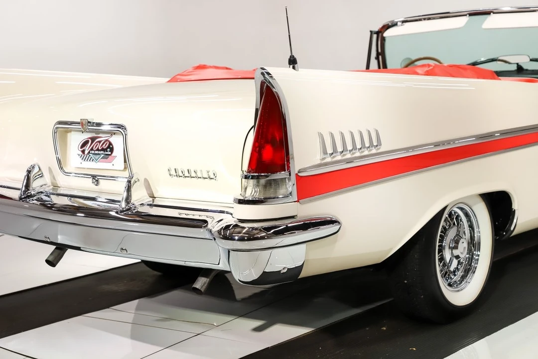 1957 Chrysler New Yorker - Image 18 of 31