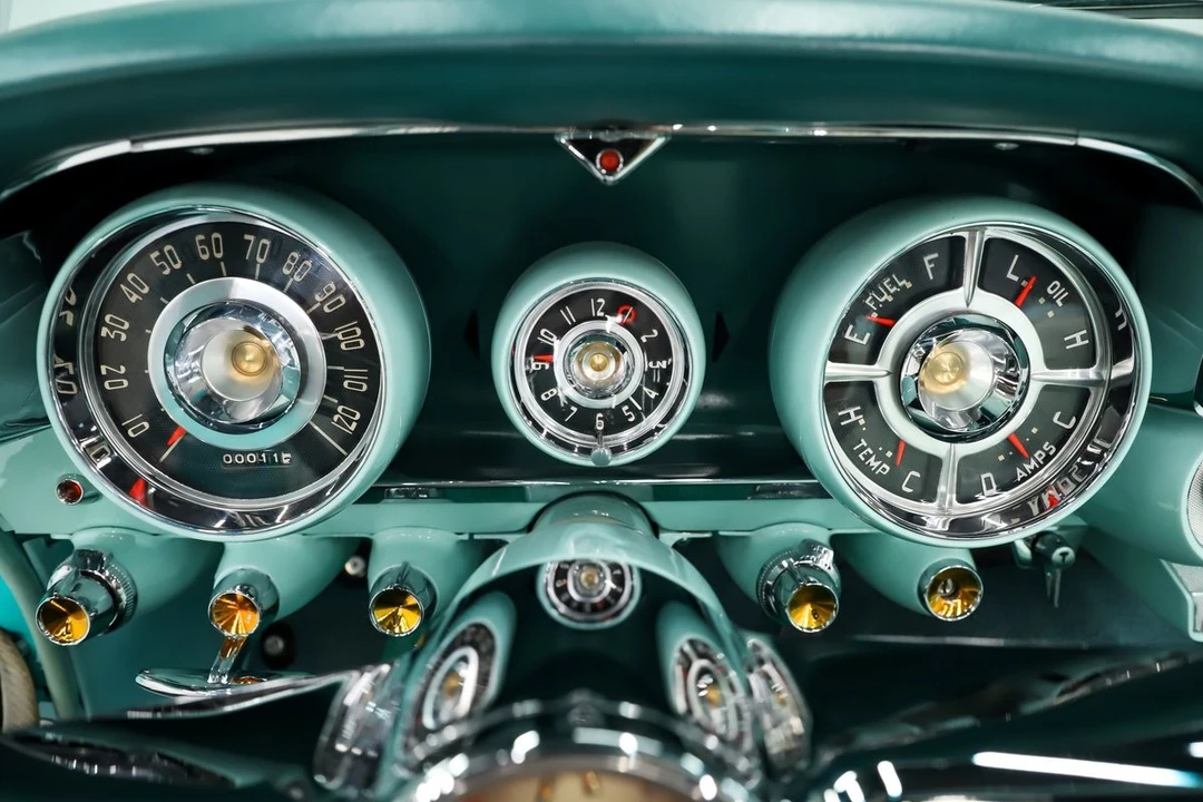 1957 Chrysler New Yorker - Image 16 of 31