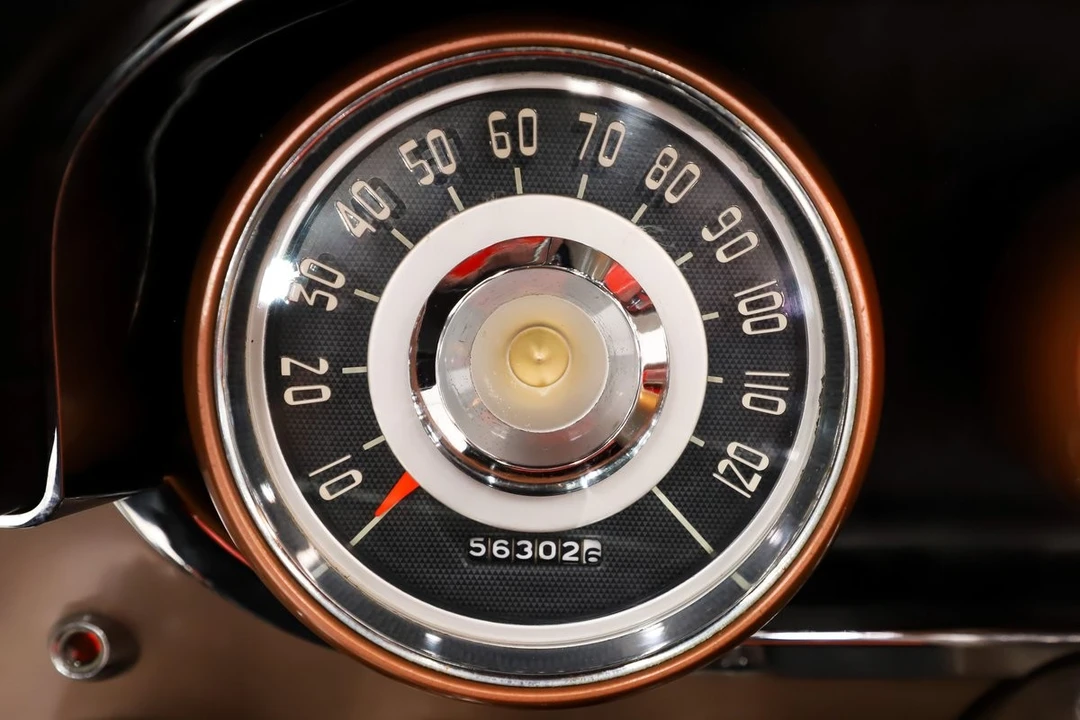 1957 Chrysler New Yorker - Image 3 of 10