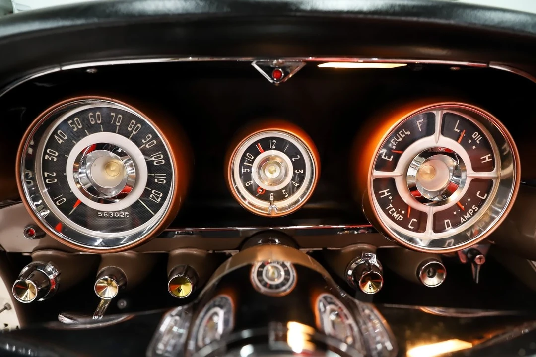 1957 Chrysler New Yorker - Image 17 of 31