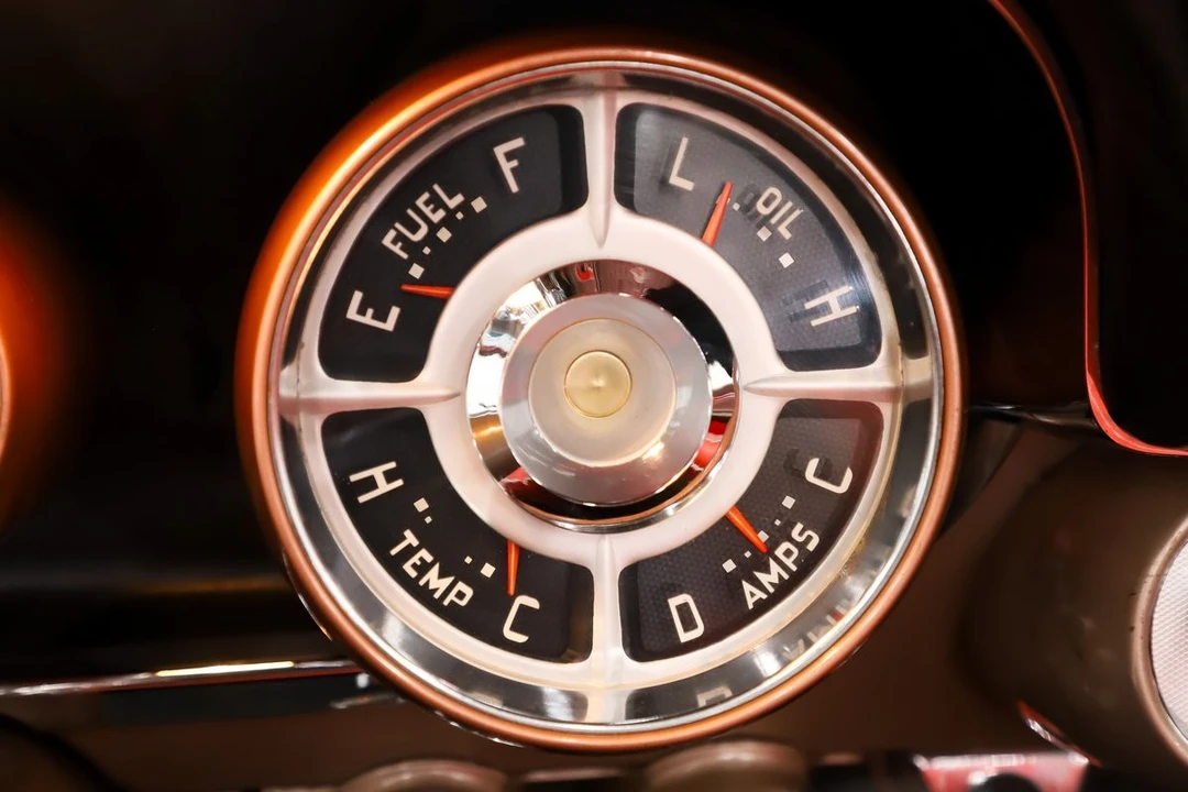 1957 Chrysler New Yorker - Image 20 of 31