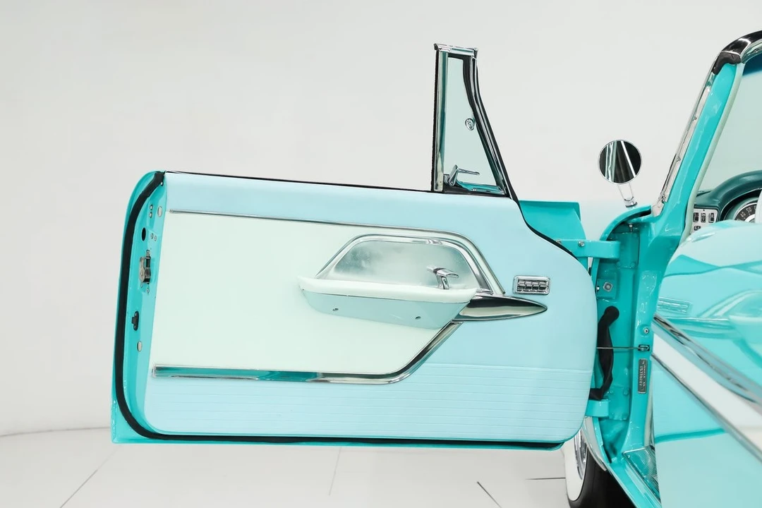 1957 Chrysler New Yorker - Image 6 of 31