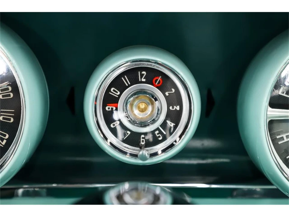 1957 Chrysler New Yorker - Image 18 of 31