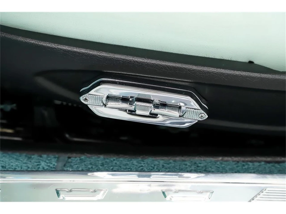 1957 Chrysler New Yorker - Image 28 of 31