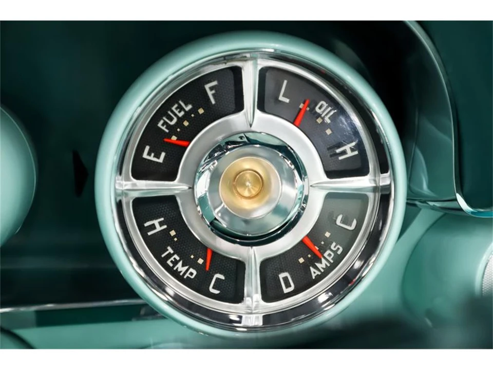 1957 Chrysler New Yorker - Image 19 of 31