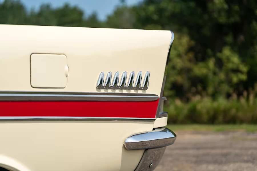1957 Chrysler New Yorker - Image 12 of 31
