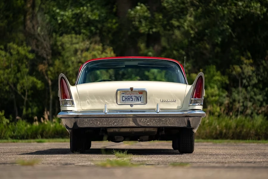 1957 Chrysler New Yorker - Image 5 of 31