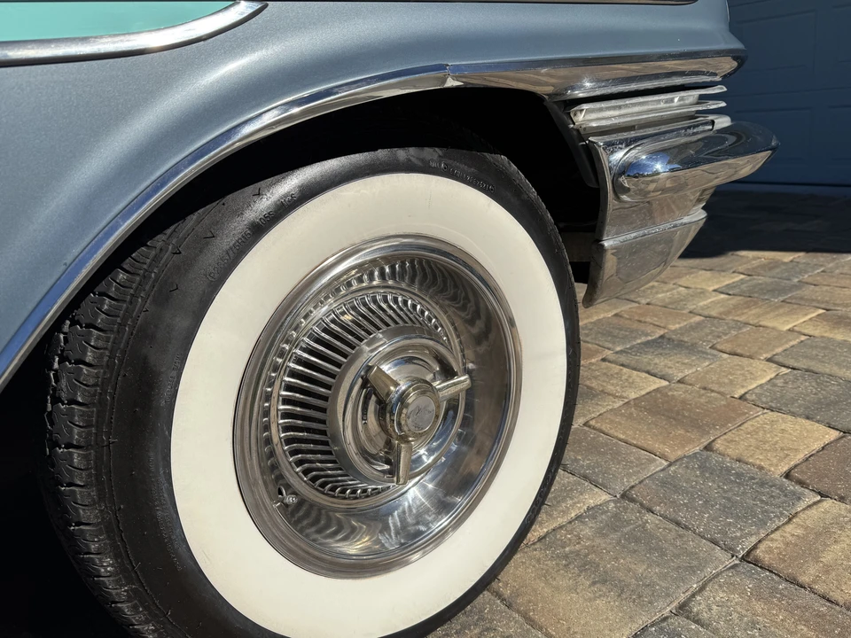 1957 Chrysler New Yorker - Image 19 of 31