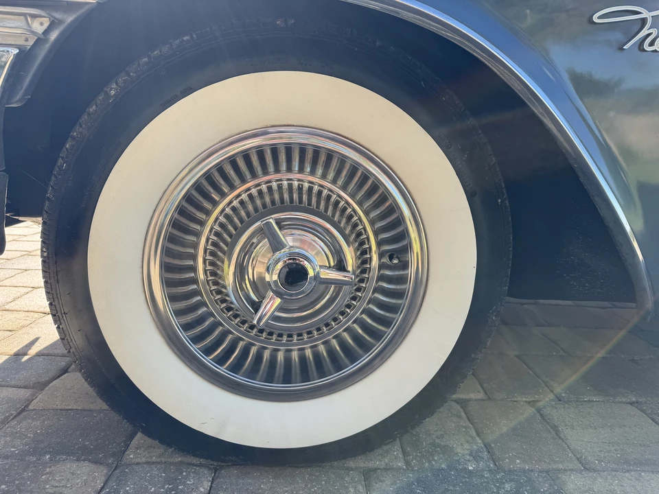 1957 Chrysler New Yorker - Image 13 of 31