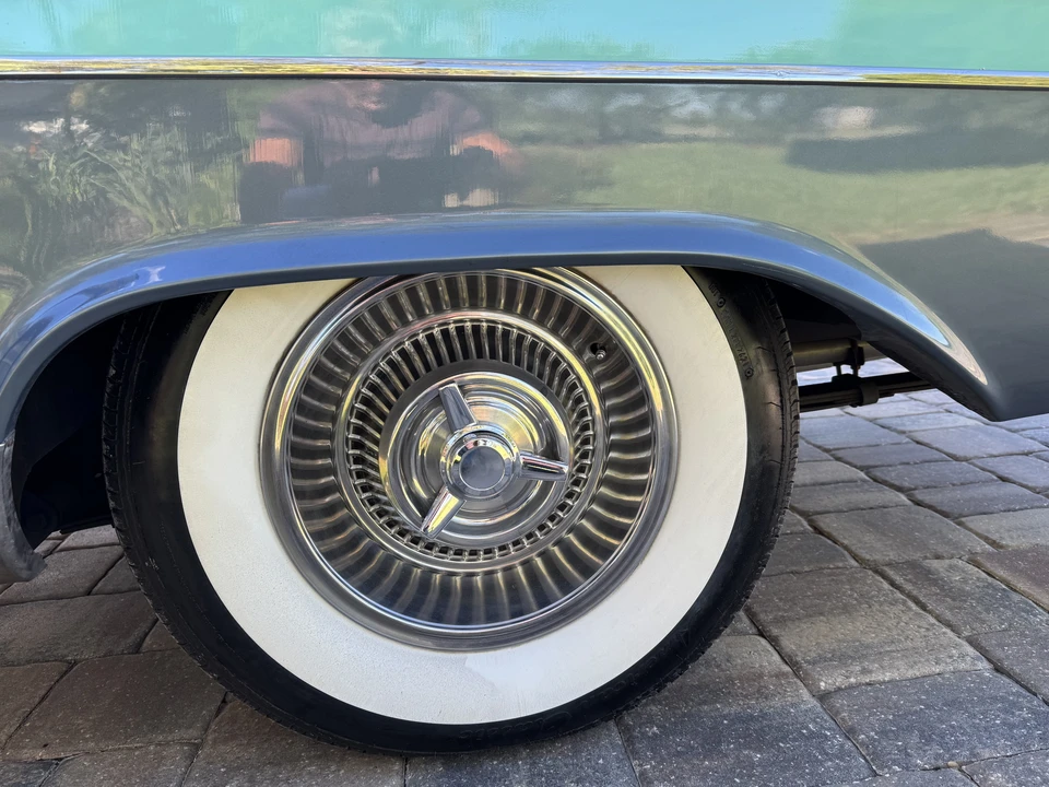 1957 Chrysler New Yorker - Image 14 of 31