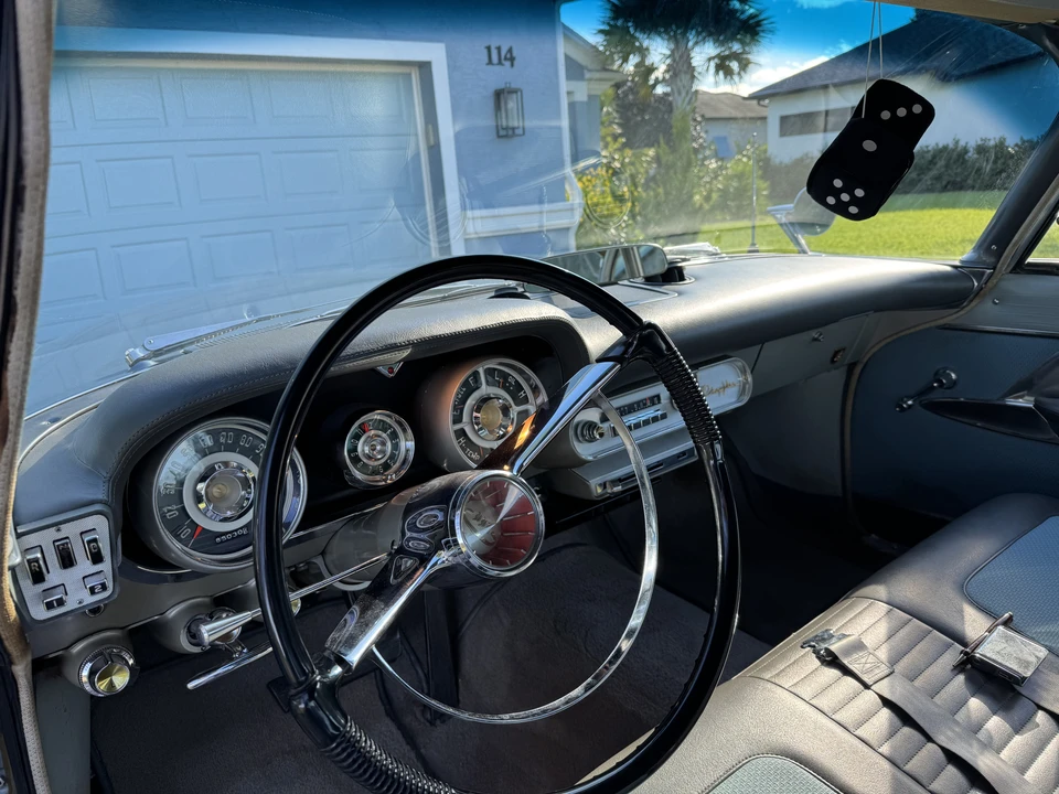 1957 Chrysler New Yorker - Image 24 of 31