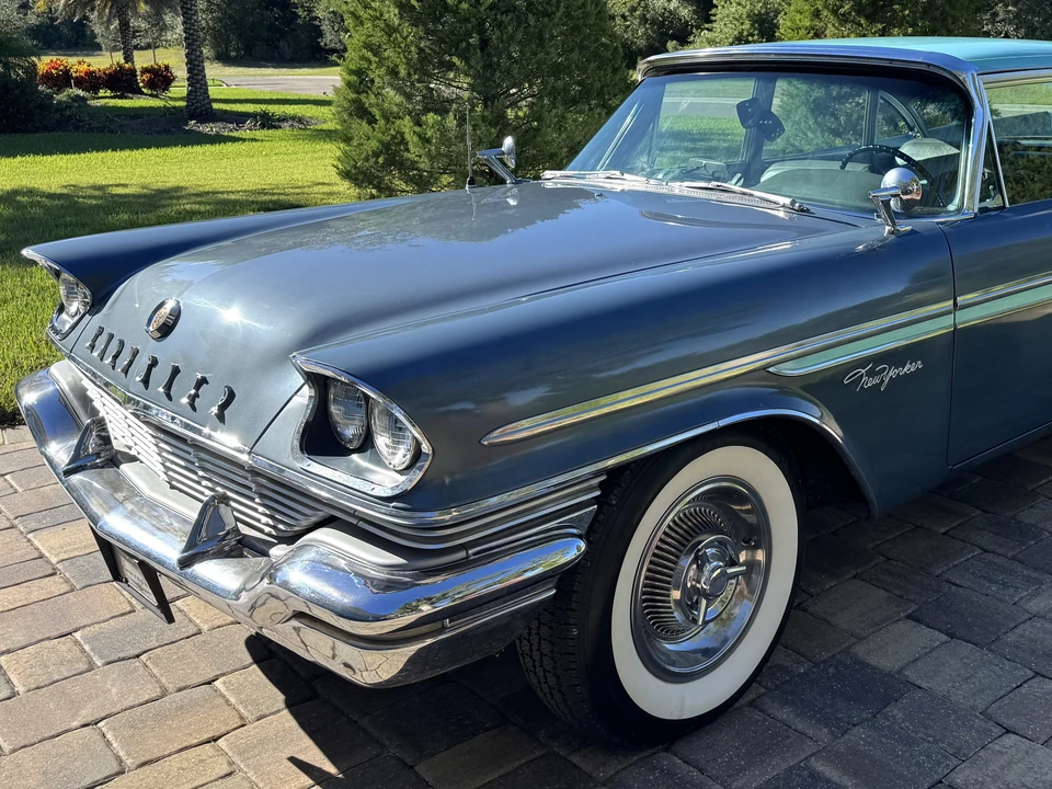 1957 Chrysler New Yorker - Image 10 of 31