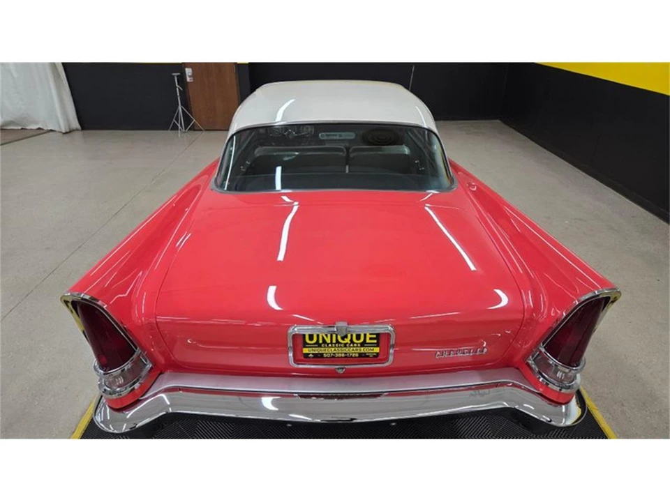 1957 Chrysler Windsor - Image 18 of 31