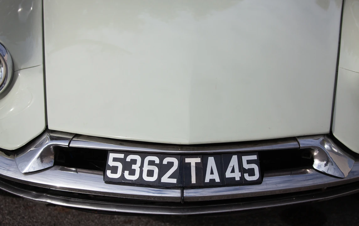 1957 Citroen DS19 - Image 9 of 21
