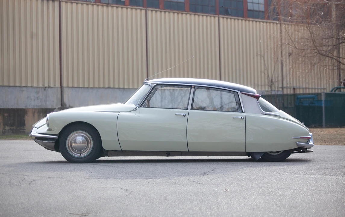 1957 Citroen DS19 - Image 6 of 21