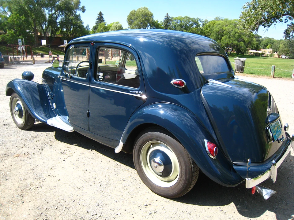1957 Citroen Traction Avant - Image 7 of 31