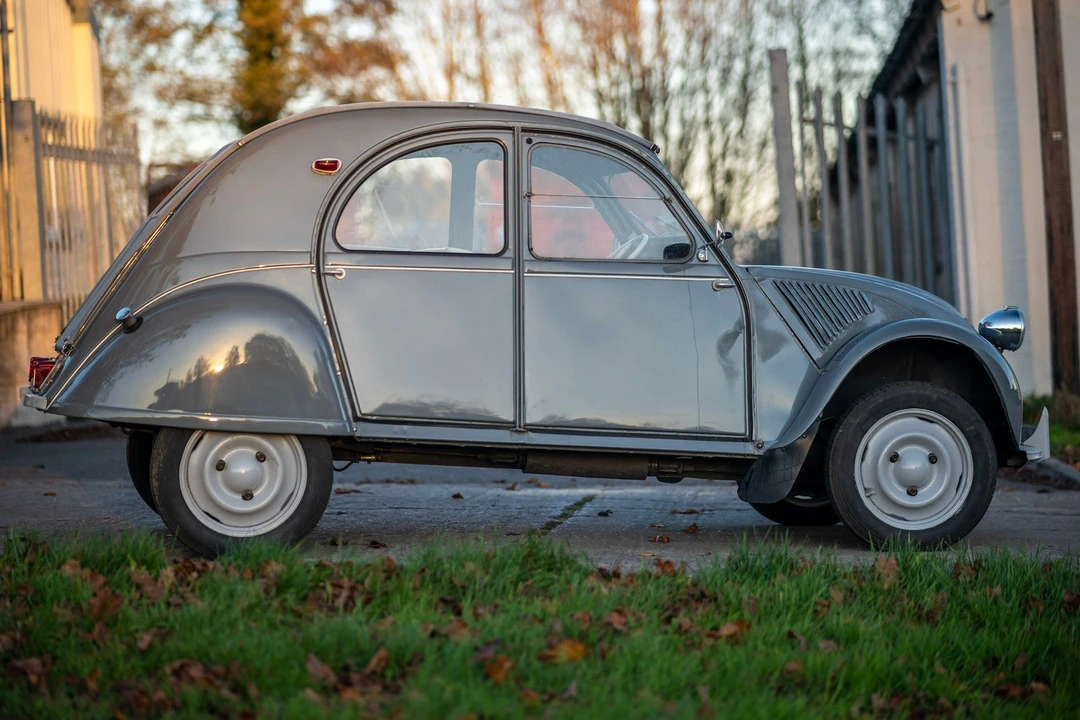 1957 Citroen 2CV - Image 4 of 5