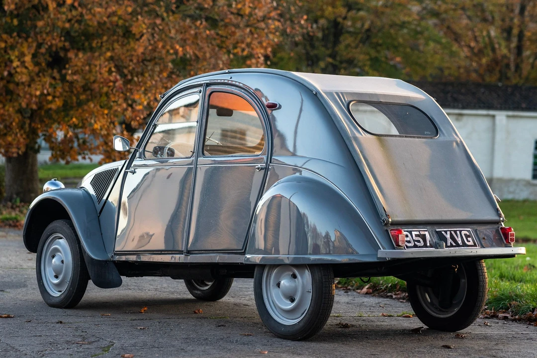 1957 Citroen 2CV - Image 5 of 5