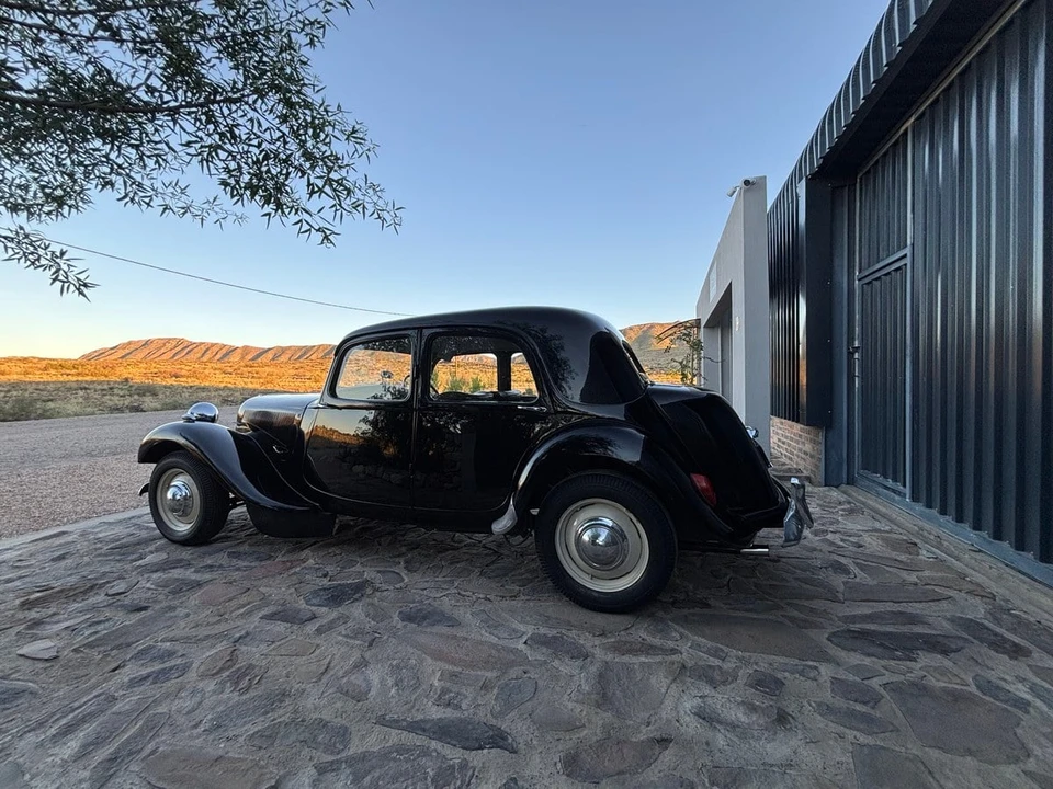 1957 Citroen Traction Avant - Image 22 of 31