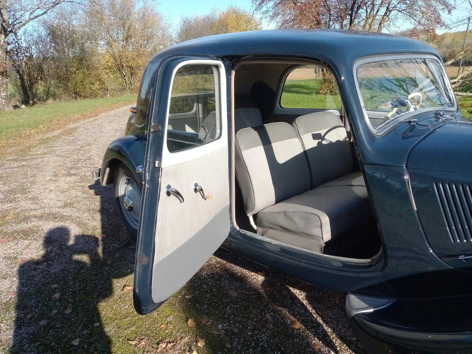 1957 Citroen Traction Avant - Image 17 of 30