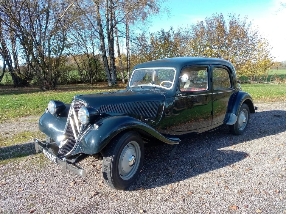 1957 Citroen Traction Avant - Image 7 of 30