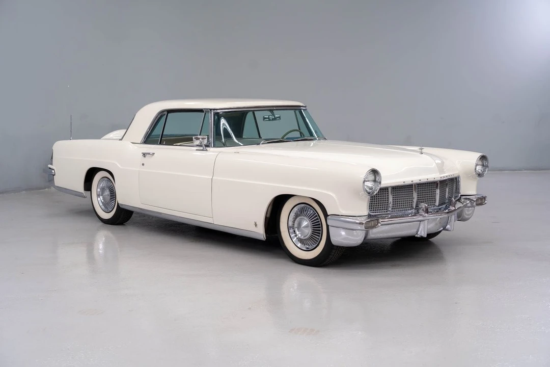 1957 Lincoln Continental Mark II - Image 9 of 21