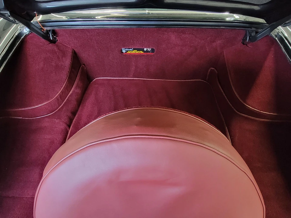 1957 Continental Cargo - Image 4 of 31