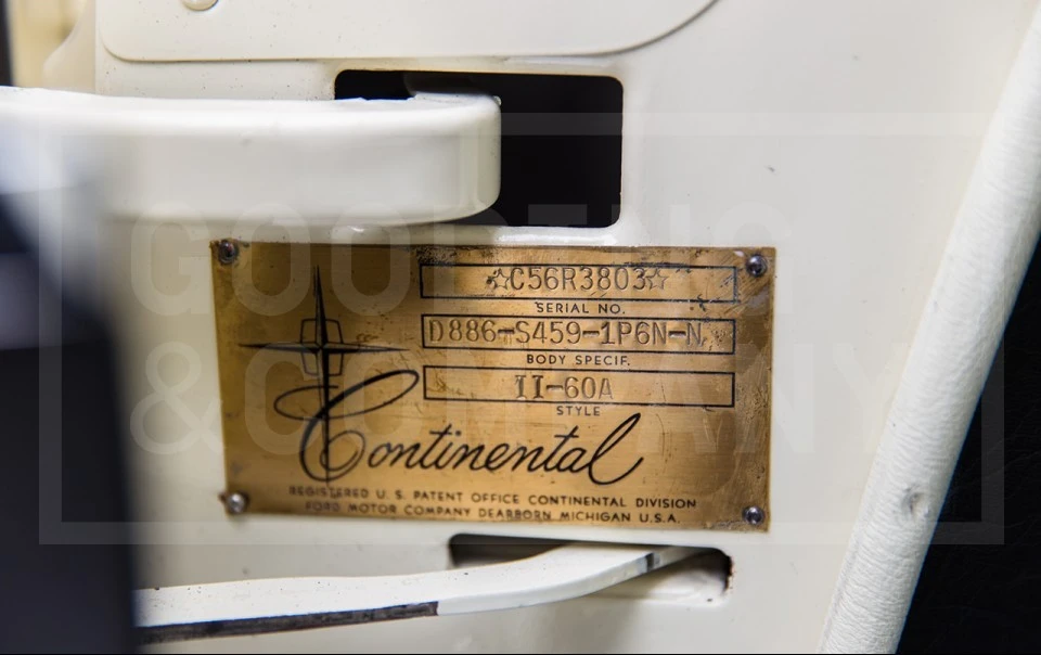 1957 Lincoln Continental Mark II - Image 17 of 18