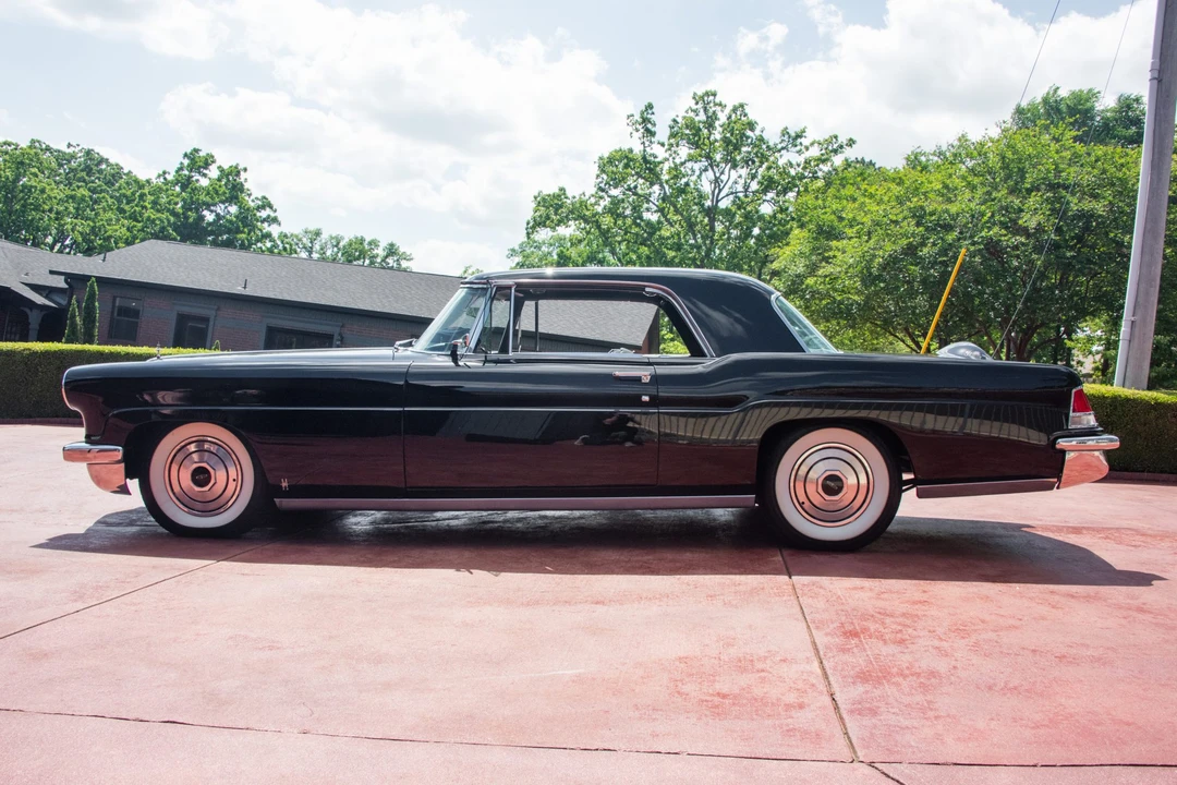 1957 Lincoln Continental Mark II - Image 9 of 31