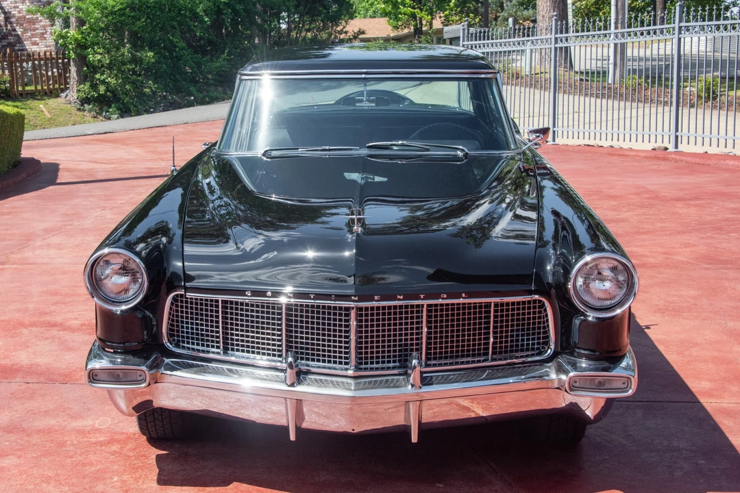 1957 Lincoln Continental Mark II - Image 10 of 31