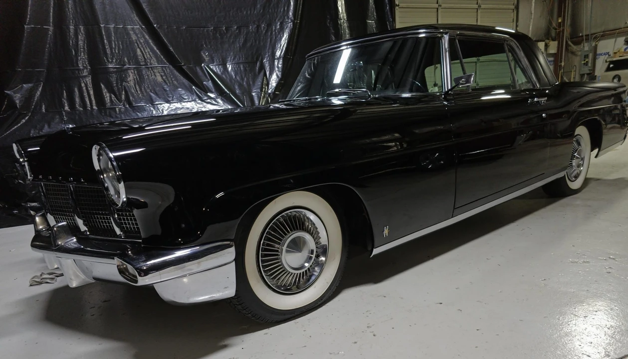 1957 Lincoln Continental Mark II - Image 22 of 31
