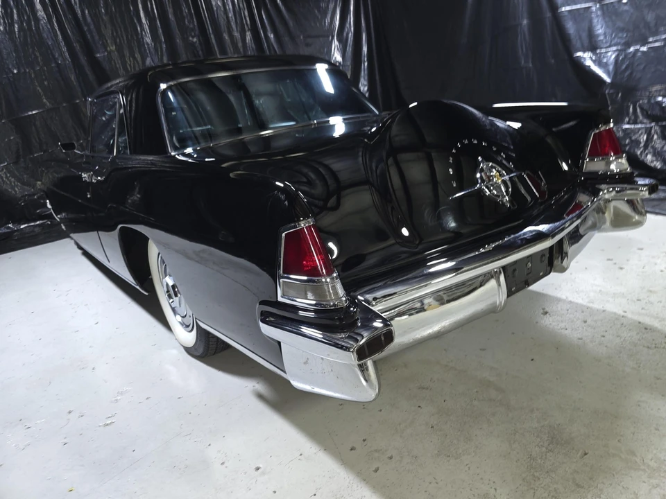 1957 Lincoln Continental Mark II - Image 28 of 31
