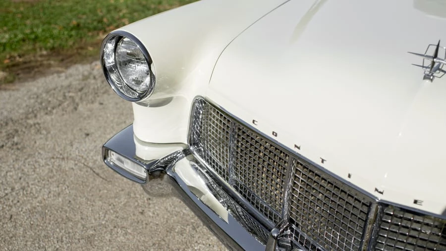 1957 Lincoln Continental Mark II - Image 10 of 20
