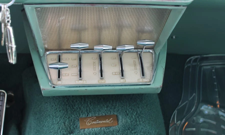 1957 Lincoln Continental Mark II - Image 5 of 12
