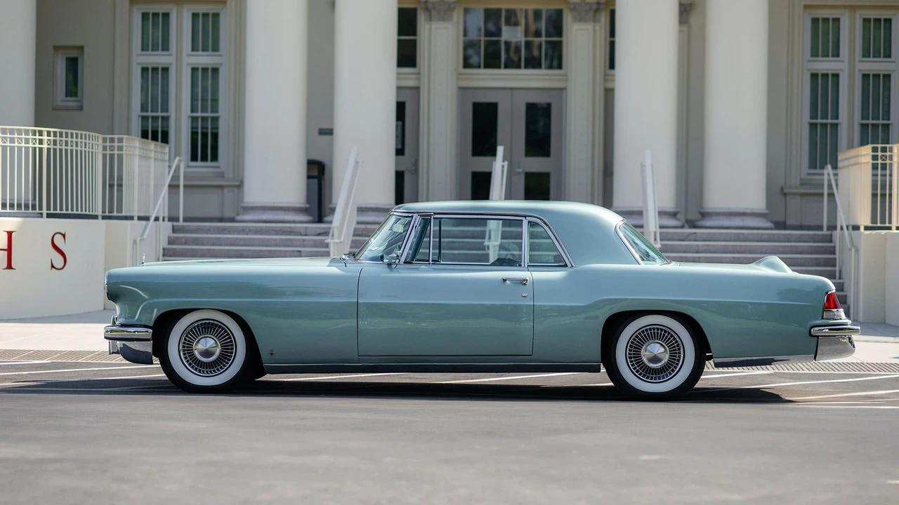 1957 Lincoln Continental Mark II - Image 12 of 31