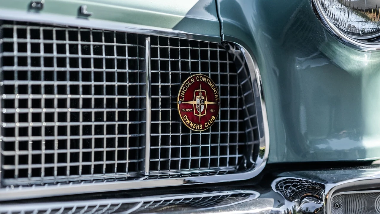 1957 Lincoln Continental Mark II - Image 22 of 31