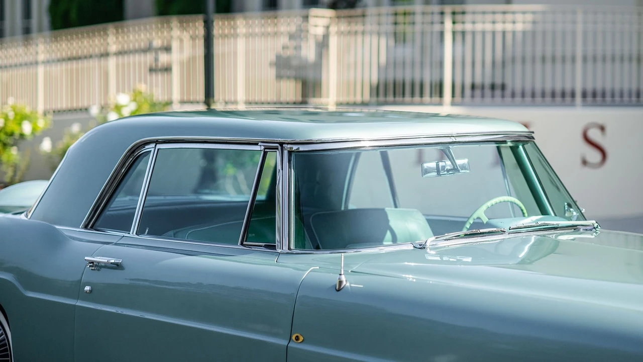1957 Lincoln Continental Mark II - Image 19 of 31