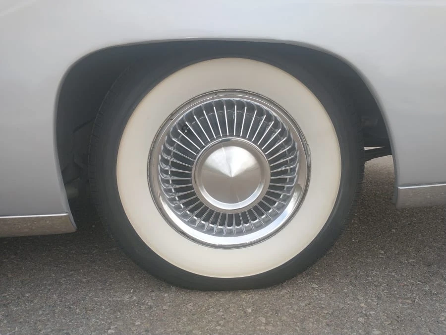1957 Lincoln Continental Mark II - Image 17 of 31