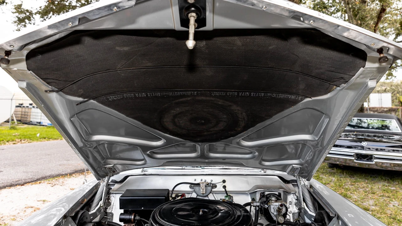 1957 Lincoln Continental Mark II - Image 17 of 19