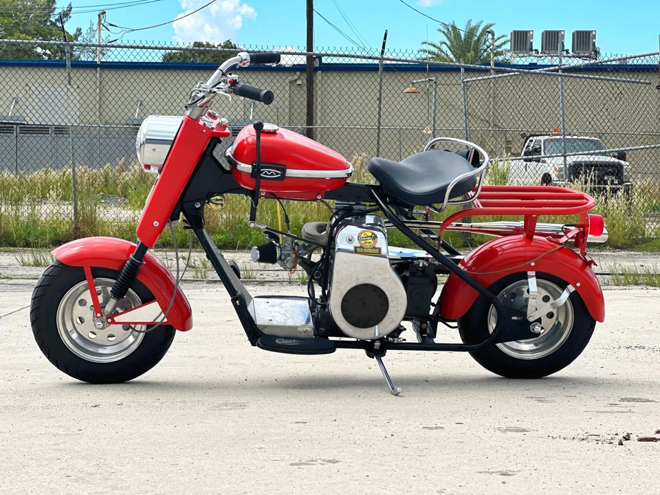 1957 Cushman Eagle - Image 2 of 31