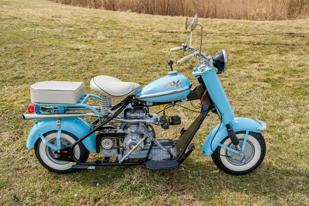 1957 Cushman Eagle - Image 13 of 31
