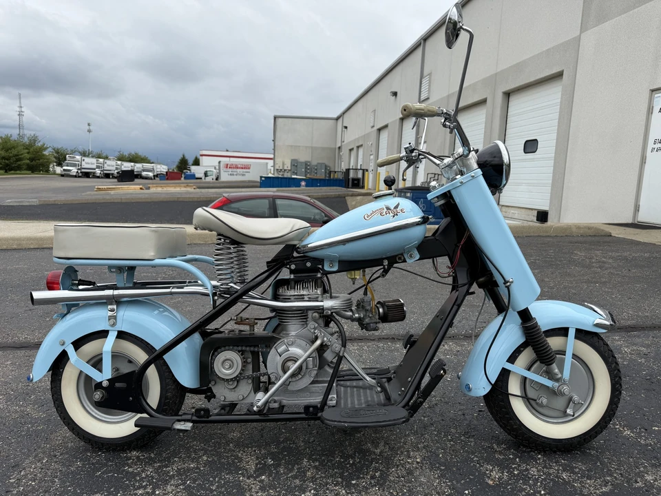 1957 Cushman Eagle - Image 9 of 31