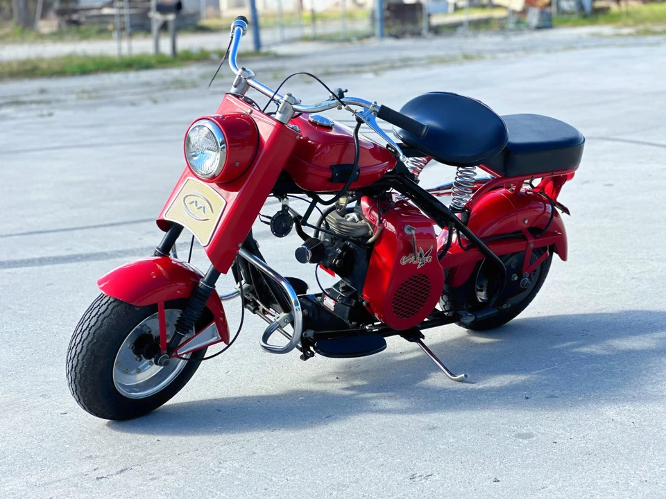 1957 Cushman Eagle - Image 9 of 31