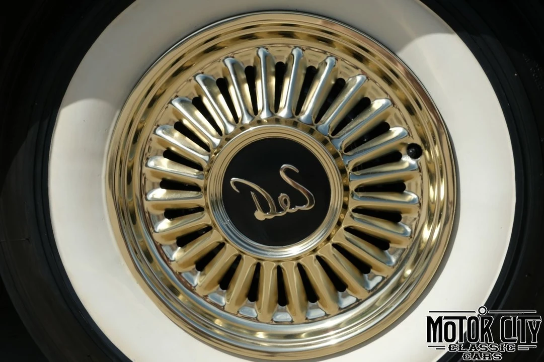 1957 DeSoto Firedome - Image 30 of 31