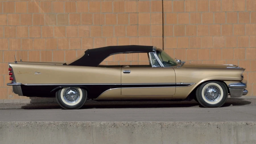 1957 DeSoto Fireflite - Image 2 of 31