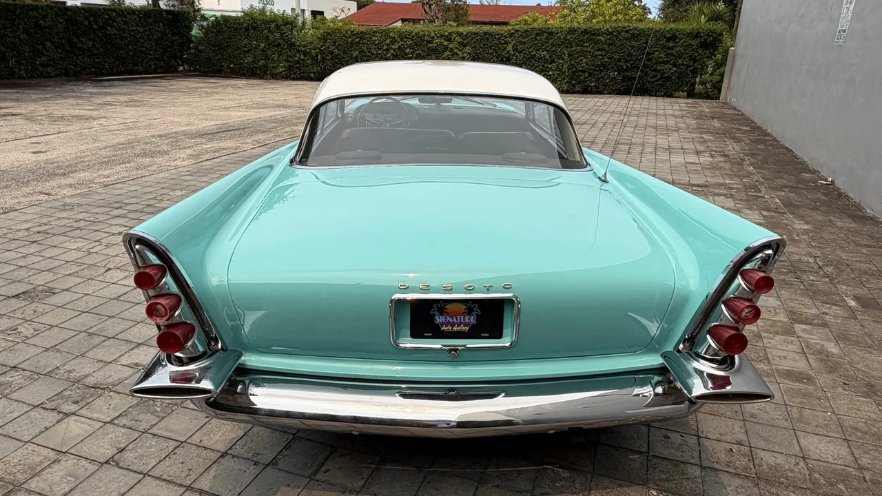 1957 DeSoto Firedome - Image 29 of 31