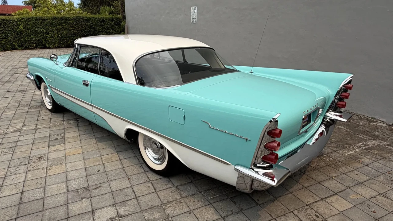 1957 DeSoto Firedome - Image 26 of 31