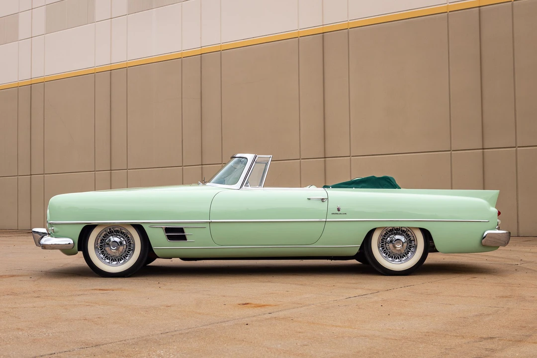1957 Dual-Ghia - Image 7 of 31